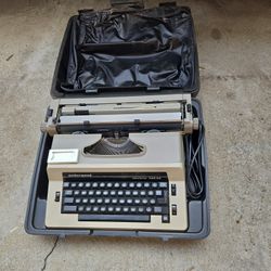 Maquina De Escribir  Electrica