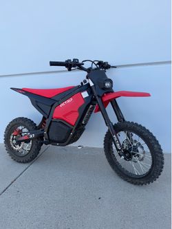 Victrip R7 Electric Dirt Bike – Excellent Condition 950$