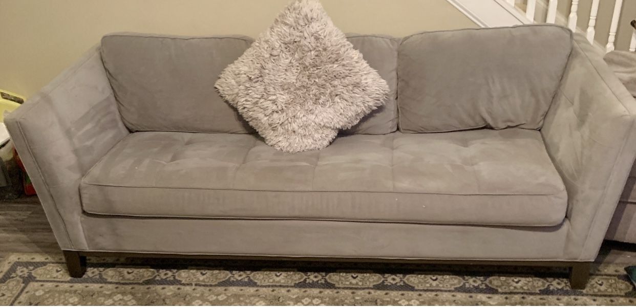 Cindy Crawford Couch/queen Size Bed