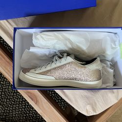 P448 Gold Glitter Sneaker New In Box Size 40 Women’s 