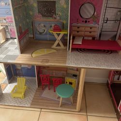 5ft Doll House 