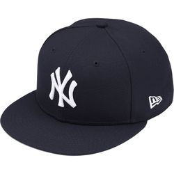 Supreme New York Yankees New Era Fitted (Navy) SS26 – Size 7 5/8