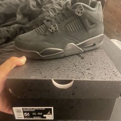 Black Cat Jordan 4