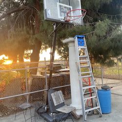 Spalding Basketball Court 