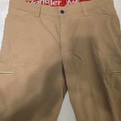 Wrangler Men’s Utility Outdoor Pants – 36x32 – Never Worn