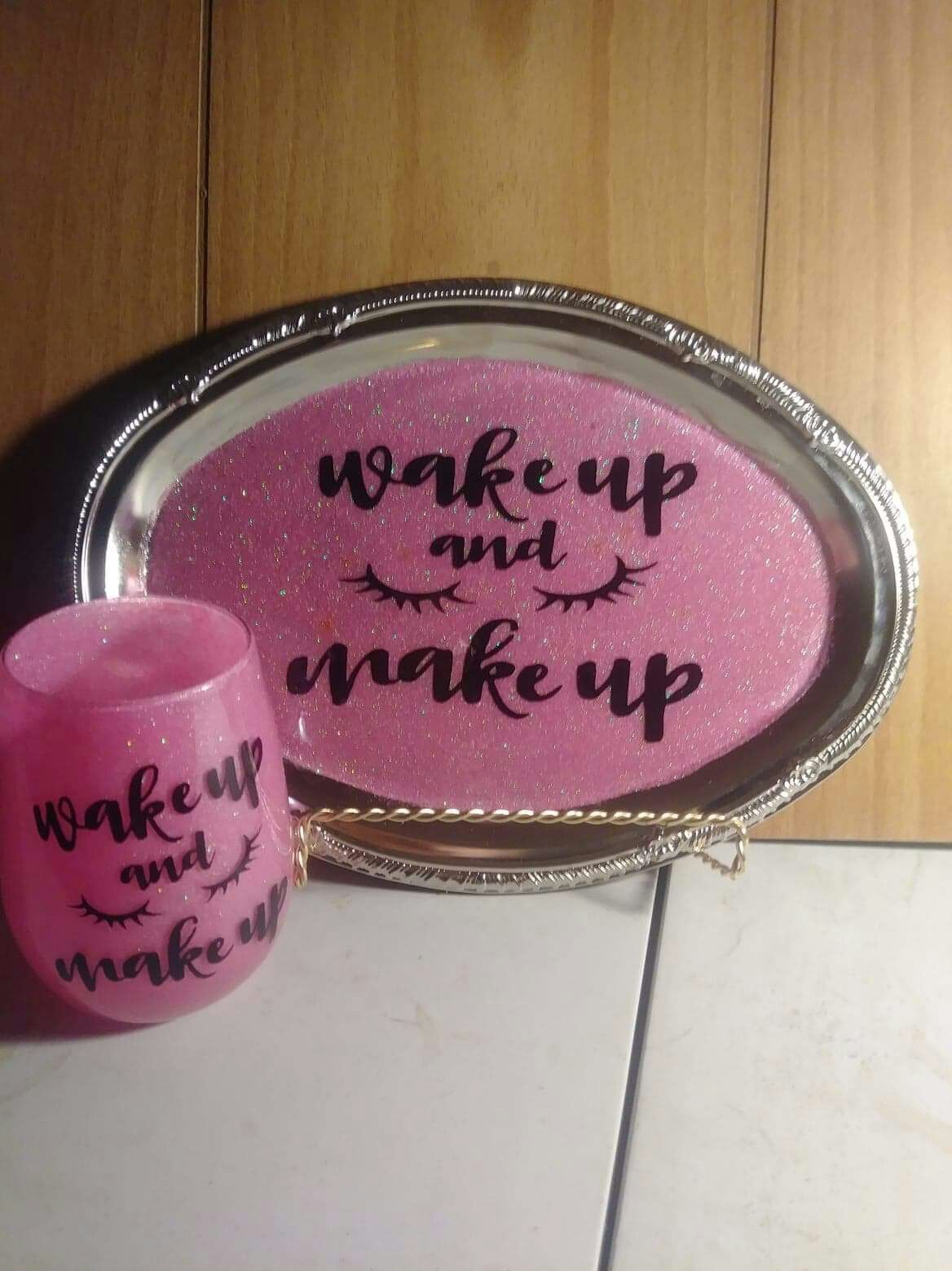 Makeup tray set