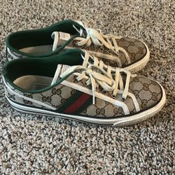 Gucci Shoes 