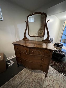  Vintage Wood Dresser With Mirror $225 Dovetailed Drawers Thumbnail