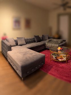 Gray Velvet Tufted Sectional Sofa with Chaise