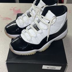 JORDAN 11’s size 8.5 men’s 
