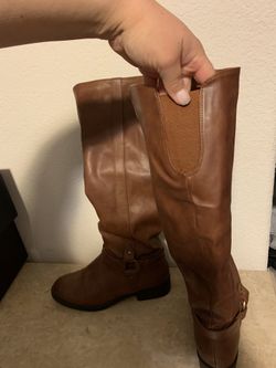 Cute wide calf boots 👢