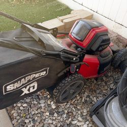Briggs & Stratton Snapper XD 82V Push Lawn Mower