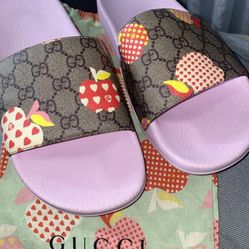 Gucci Slides 
