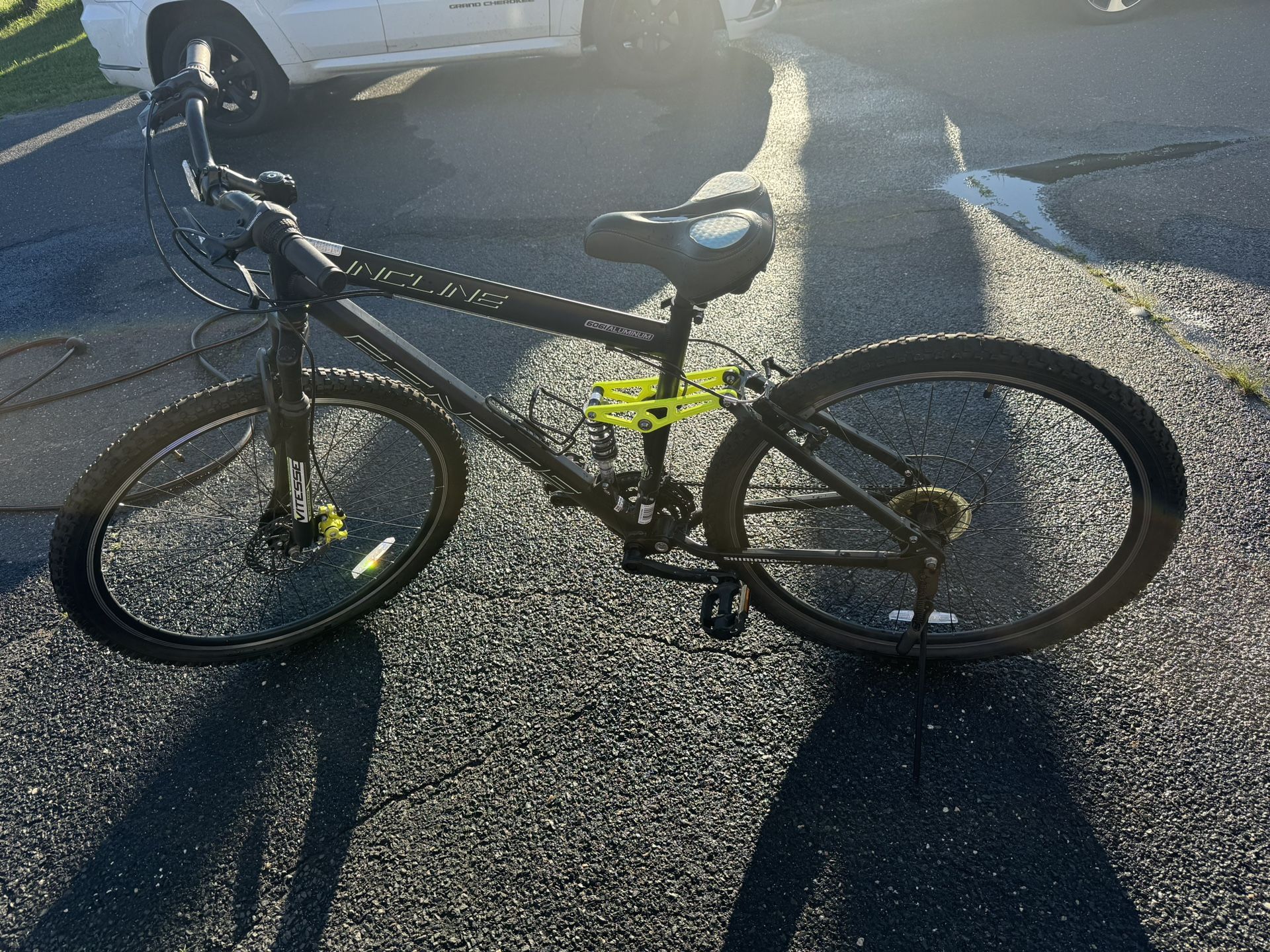 Genesis 72950 29inch Incline Mountain bike for men for Sale in