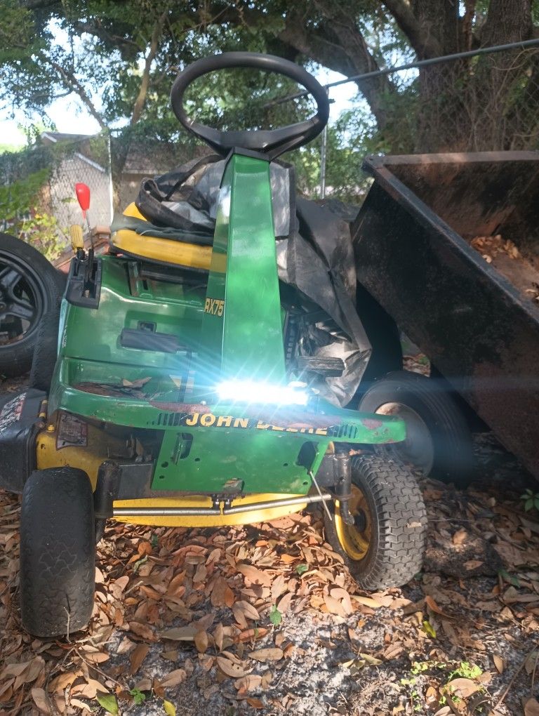 John Deere Rx75