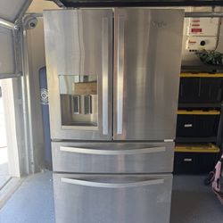 Whirlpool Refrigerator 