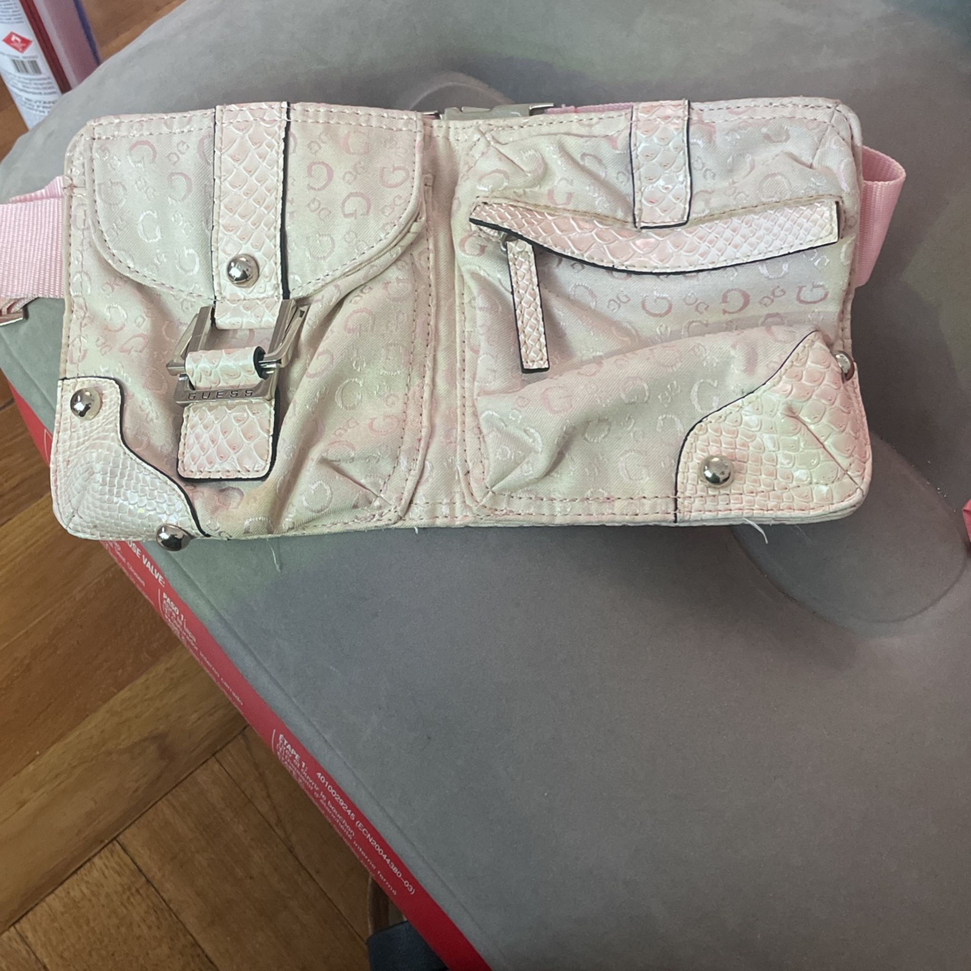 Guess Fanny Pack