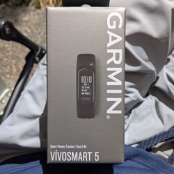 Brand New Garmin Vivosmart 5