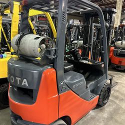 16 Forklift Toyota 5000 Lb
