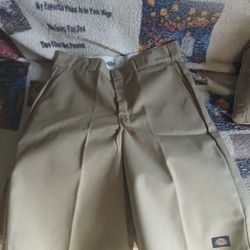 Dickies Sshorts Size 32