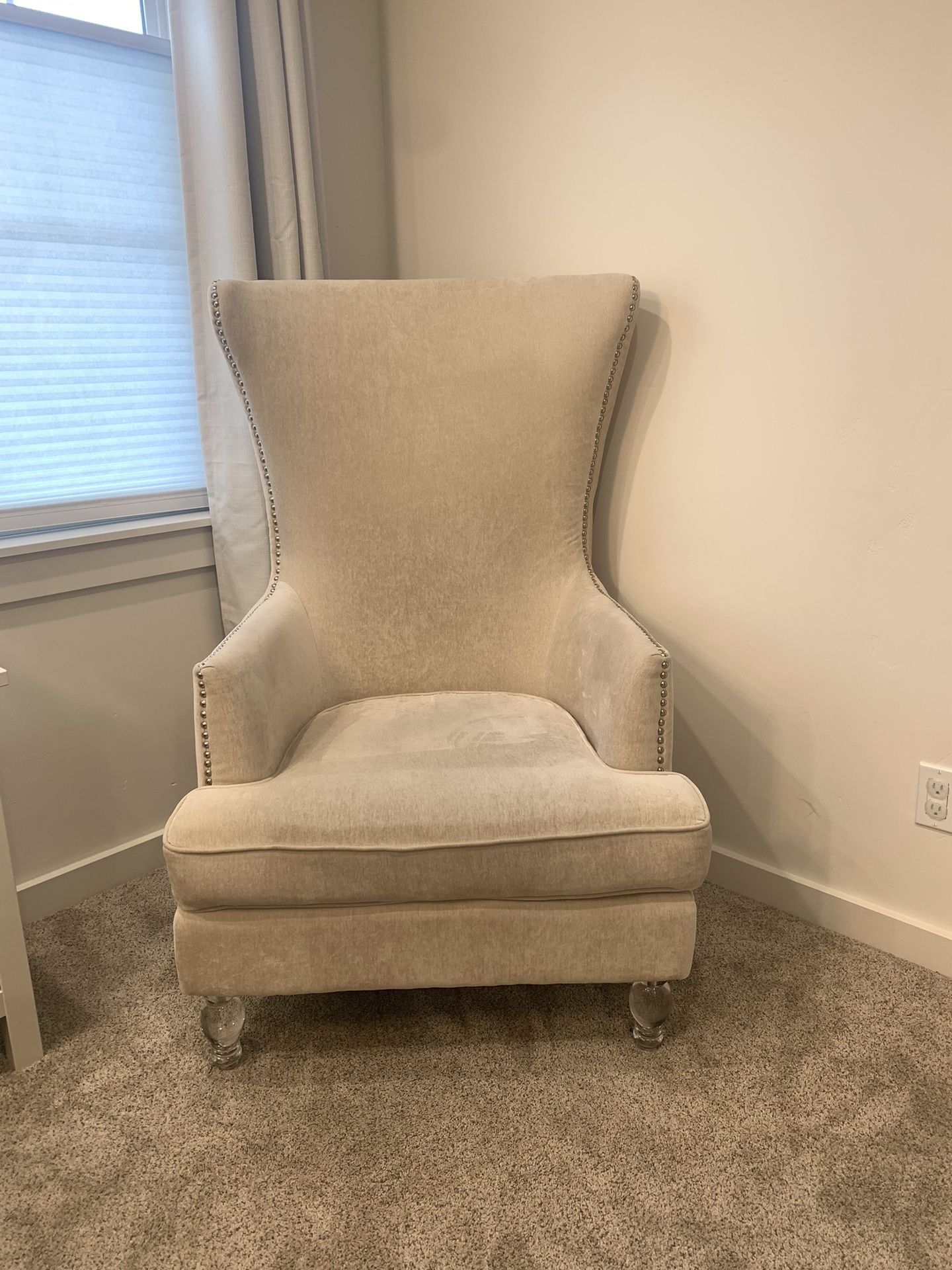 Elegant Armchair With High Back