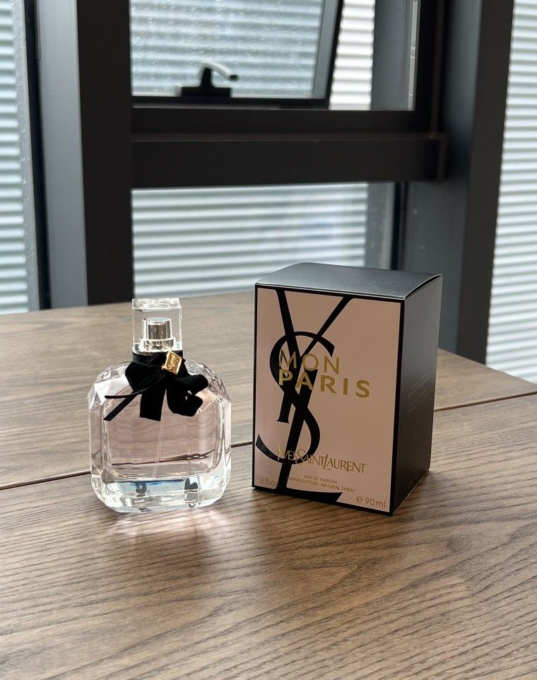 One of the must-have perfumes for girls! Saint Laurent Reversé Paris Eau de Toilette