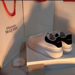 Alexander MacQueen 