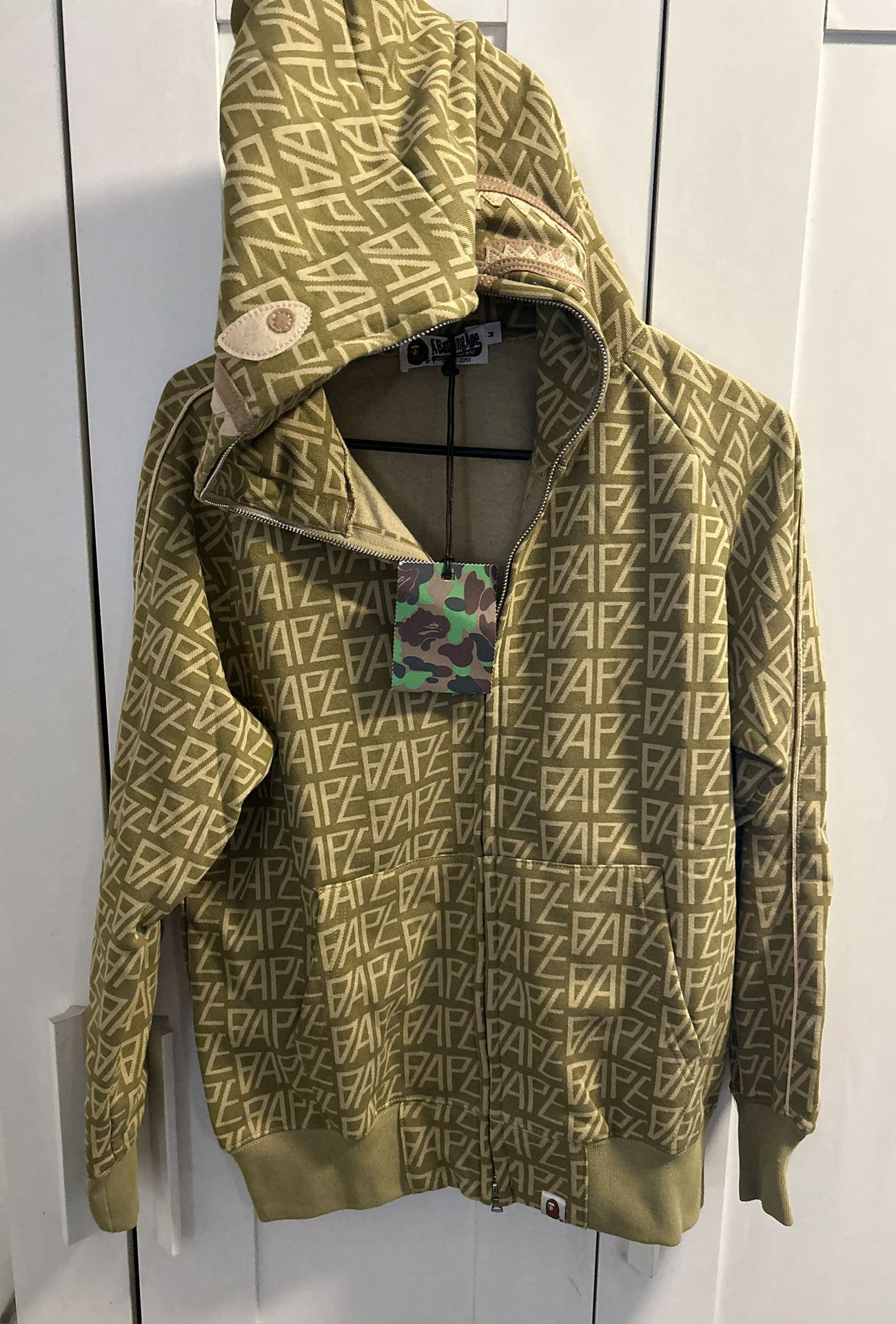 Men’s Medium BAPE x PONR Zip Up Sweater (Tan)