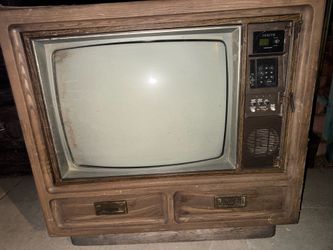 Vintage Zenith Console Color TV CRT Retro -$20