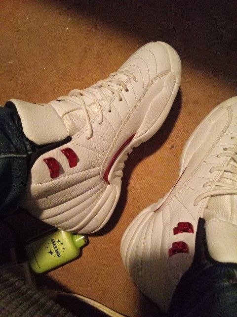 Jordans 12 Size6y