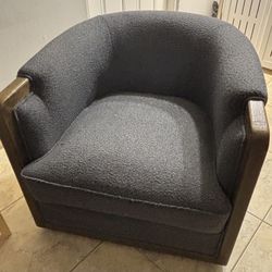 Accent Swivel Chair