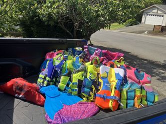 Child Kid Child Life Vest 50-90 and 30-50 pound under 30 pound Hyperlite Life Vest Lifevest Life Jacket and Boating Boat Kayak Kayaking Swimming Rubbe