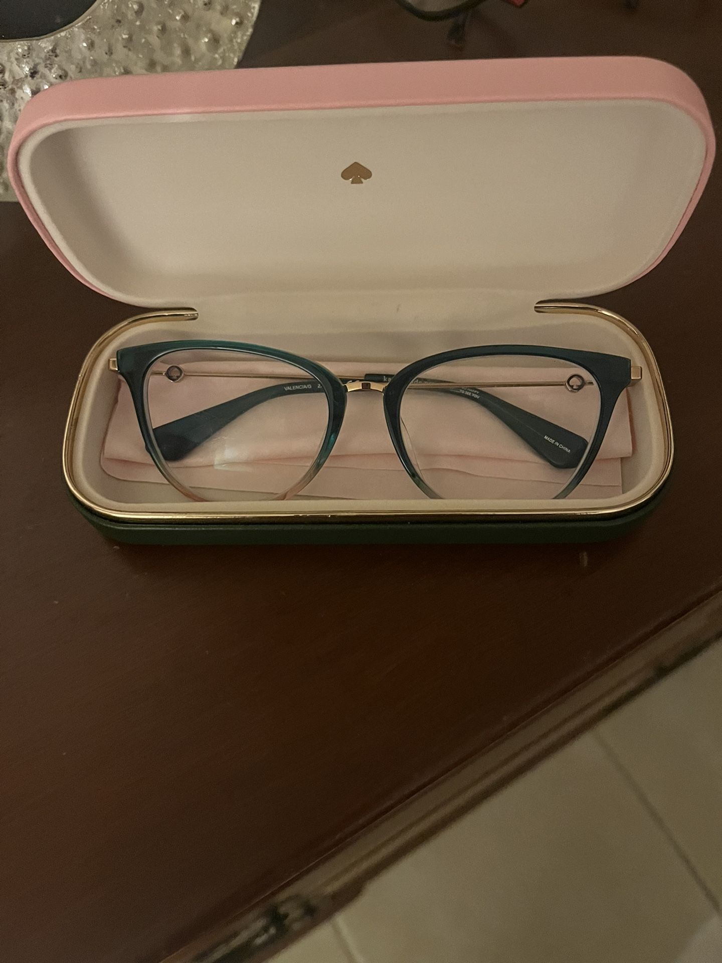 Kate Spade Glasses With Case