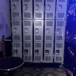 FREE Lockers (Set of 2)