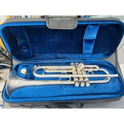 Bach Stradivarius Silver Plate Trumpet Model 37 w/ case ELKHART USA ML218498 60s