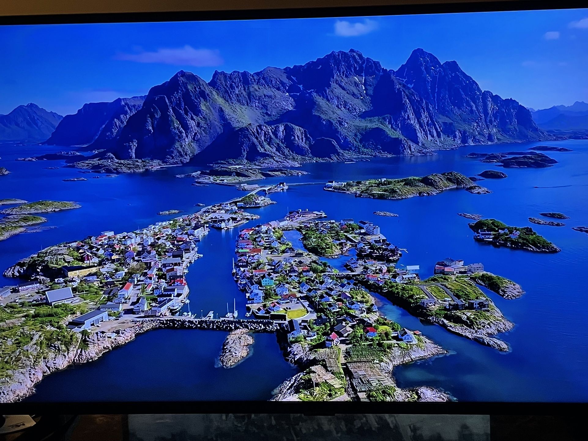 SAMSUNG 43" Class 4K UHD 2160p LED Smart TV with HDR UN43NU6900