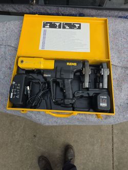 REMS AKKU-PRESS 14.4 VOLTS