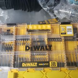 DEWALT MAX FIT TOUGHBOX KIT WITH 120 PIECES OF  BITS