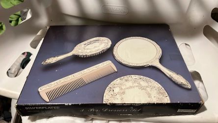 Silver-Plated 3-Piece Dresser Set