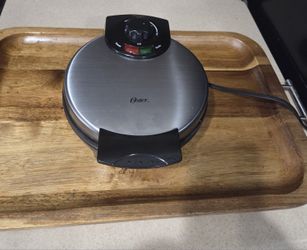 Oster Belgian Waffle Maker – Stainless Steel 🧇