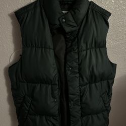 Dark Green Women’s Puffer Vest