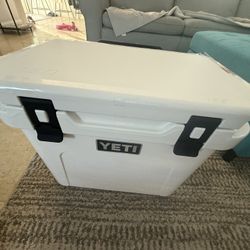 Brand New Yeti Roadie 32 Cooler 