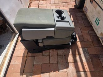 Ford jump seat