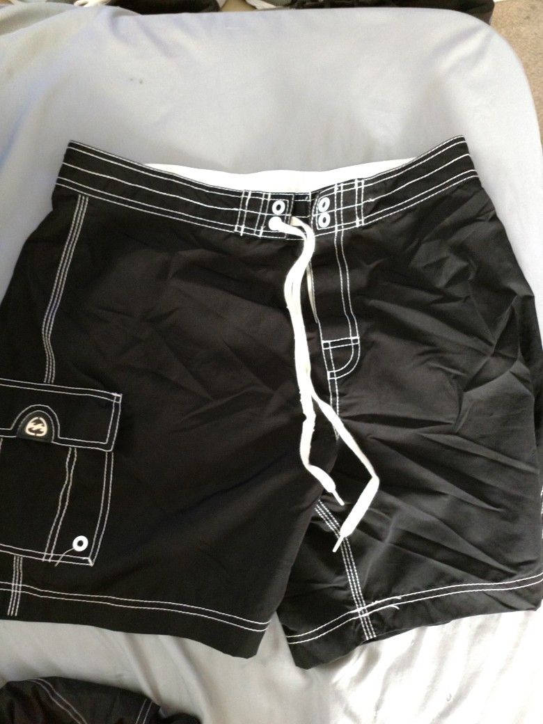 Men's Billabong Swimsuit (Size 36)