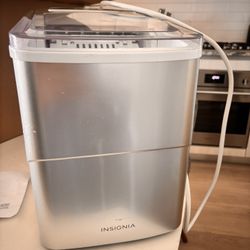 Insignia Portable Ice Maker – $75 (Pickup Only)