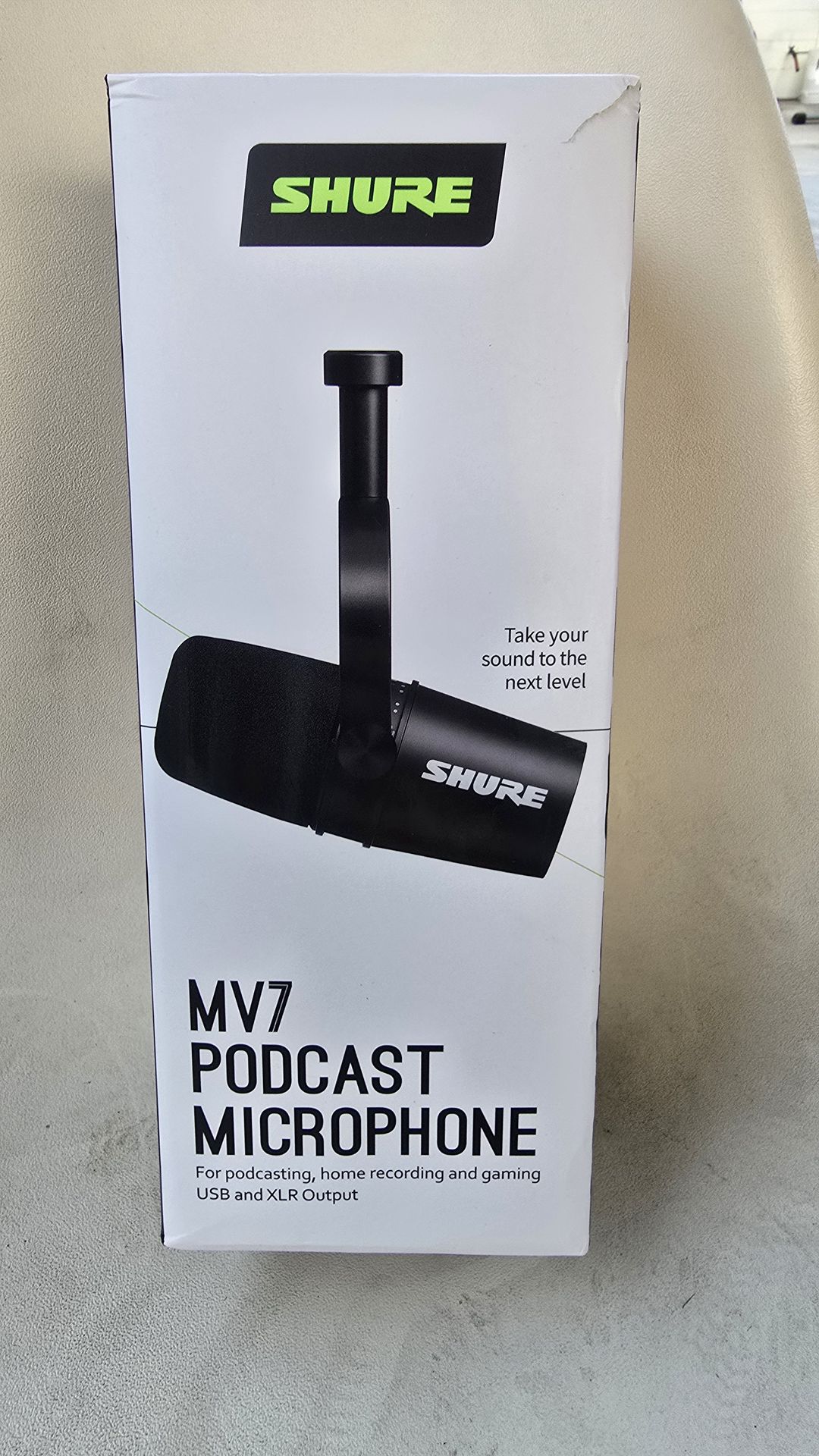 Shure MV7 USB Podcast Microphone for Podcasting, Recording, Live ...