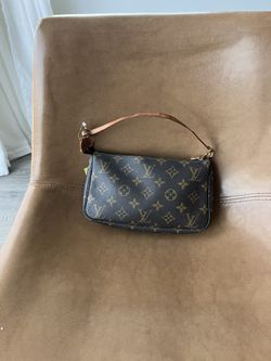 Authentic Louis Vuitton LV Accessories Pouch Bag Pochette