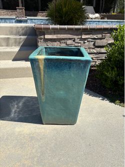 Ceramic glazed planter