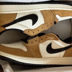 NEW AIR JORDAN 1 RETRO LOW “Rookie Of The Year” Sz10 & 10.5
