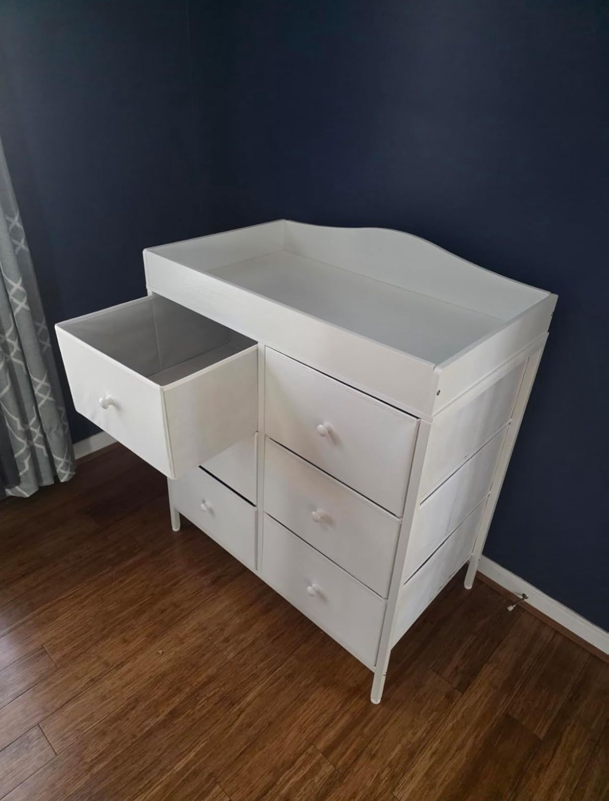 Baby changing dresser table
